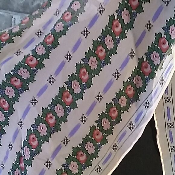 Echo sheer cottagecore retro scarf - Picture 3 of 9